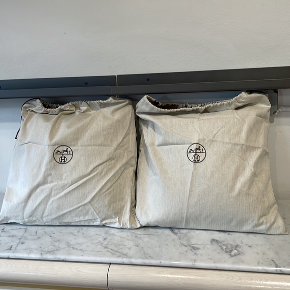 AUTHENTIC Hermes Ithaque Pillow Sold as a PAIR new w dust bags &original receipt - Picture 13 of 13